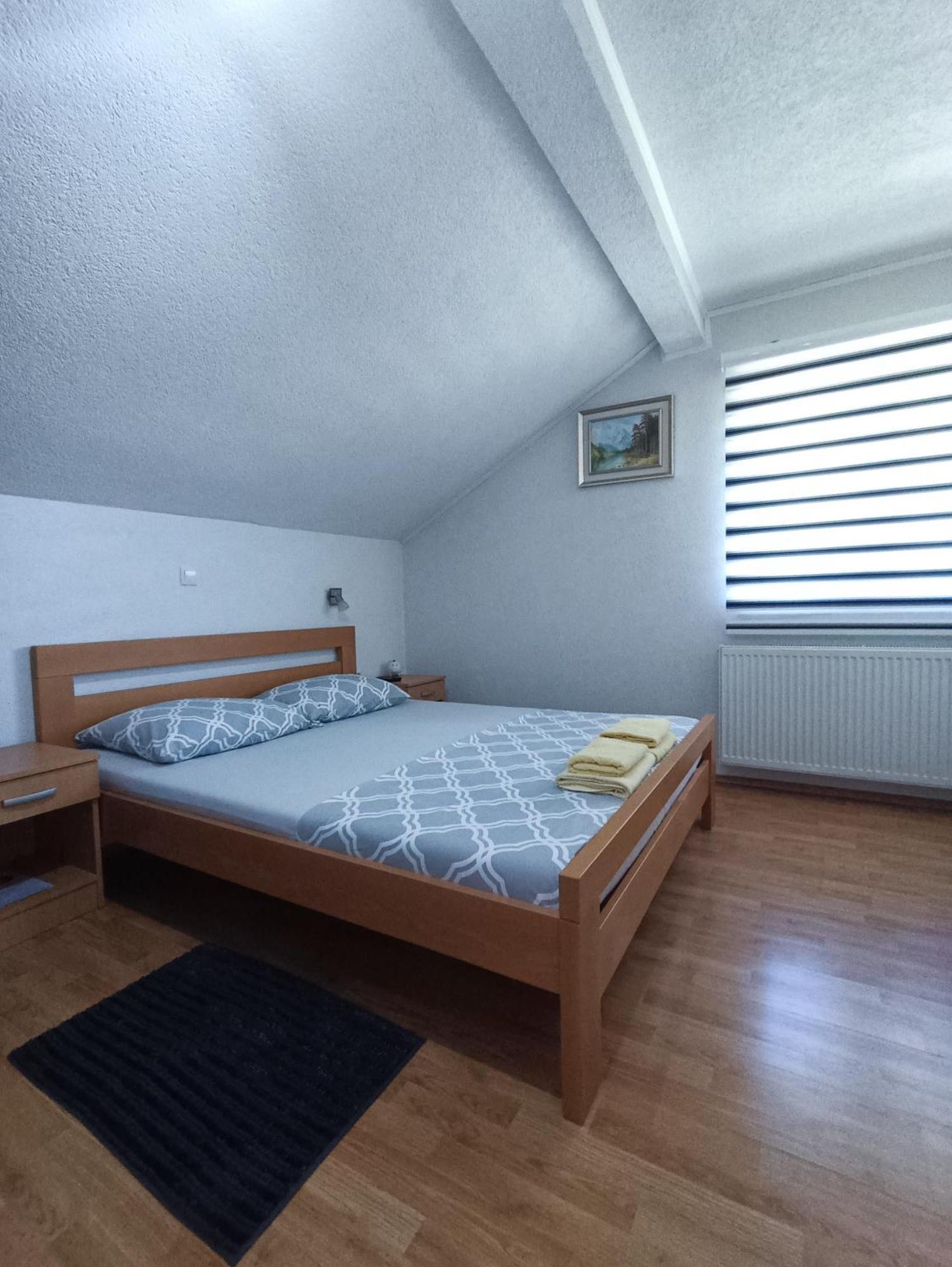 Guesthouse Nikolina Korenica Buitenkant foto